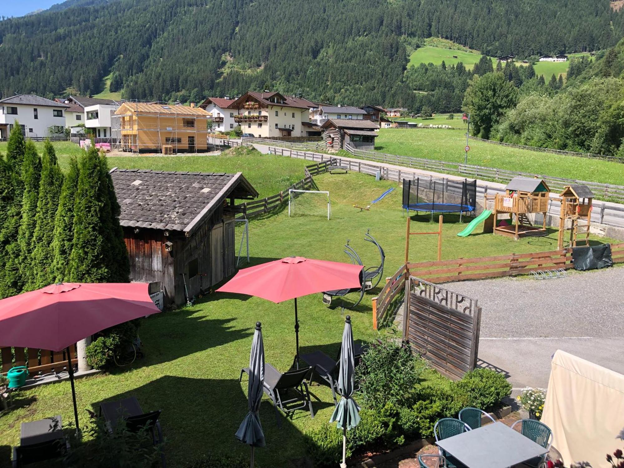 Alpenpension Elferblick นอยชติฟ อิม ชตูไปทัล ภายนอก รูปภาพ